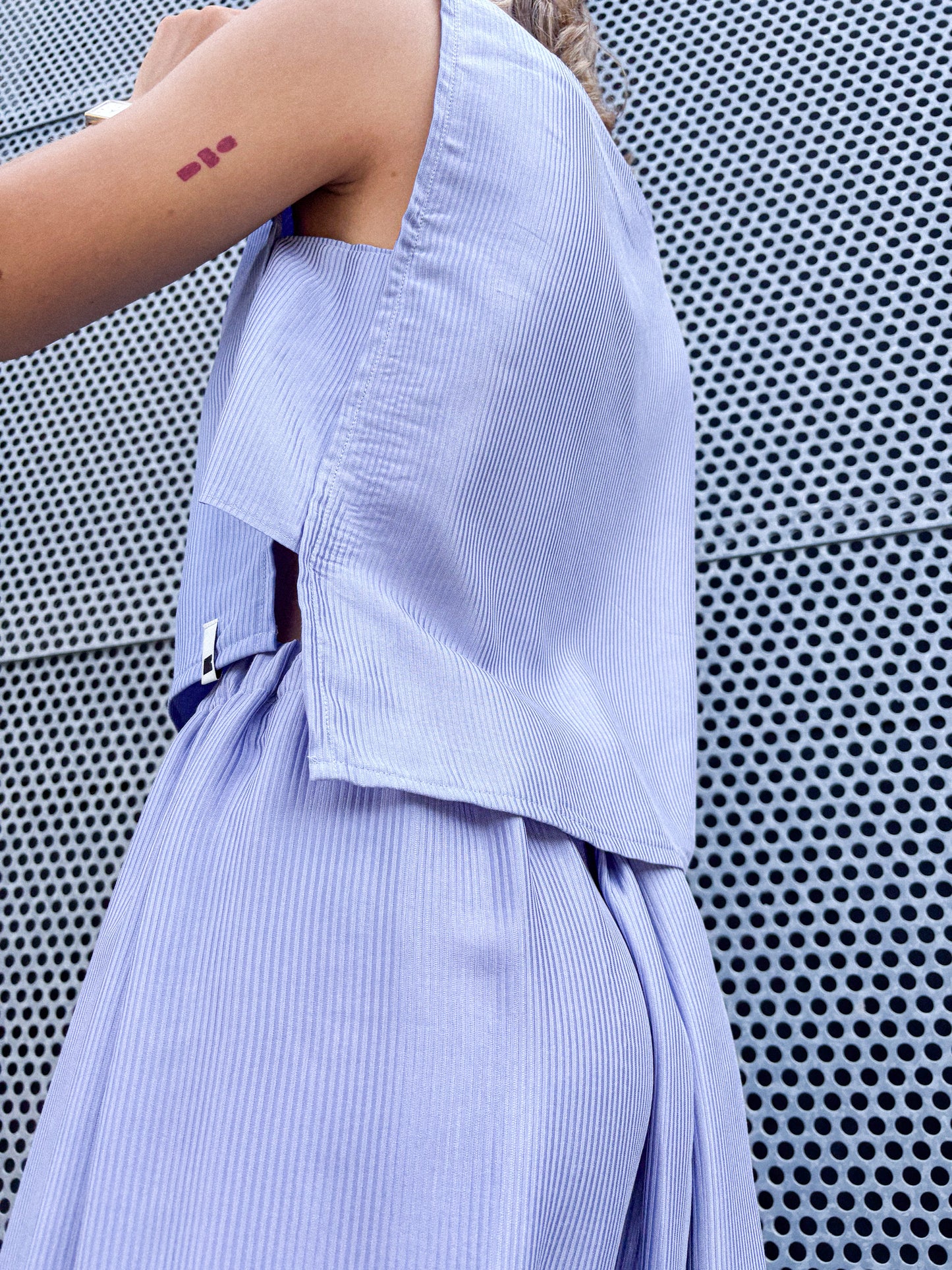 TOP BLUE
