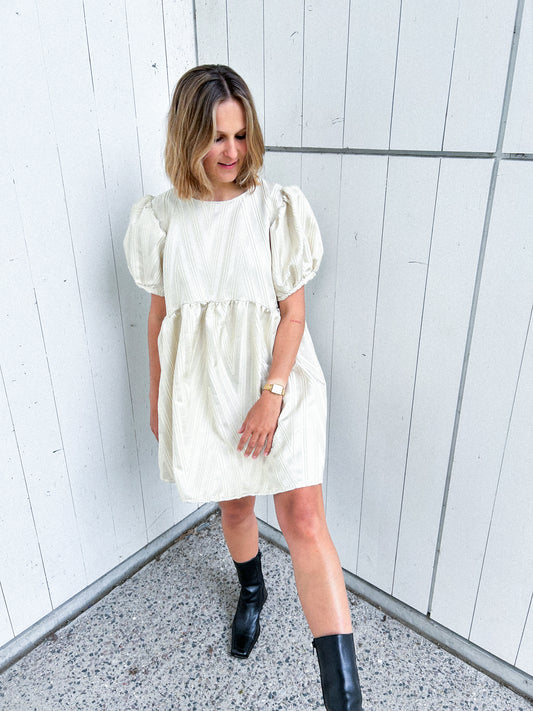 DRESS CREAM